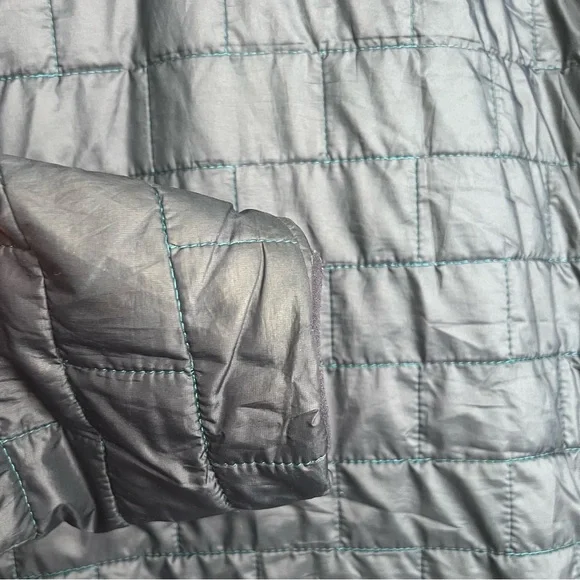 Patagonia Men’s Nano Puff Jacket SZ M Blue Gorpcore Lightweight Outdoors - Picture 7 of 13